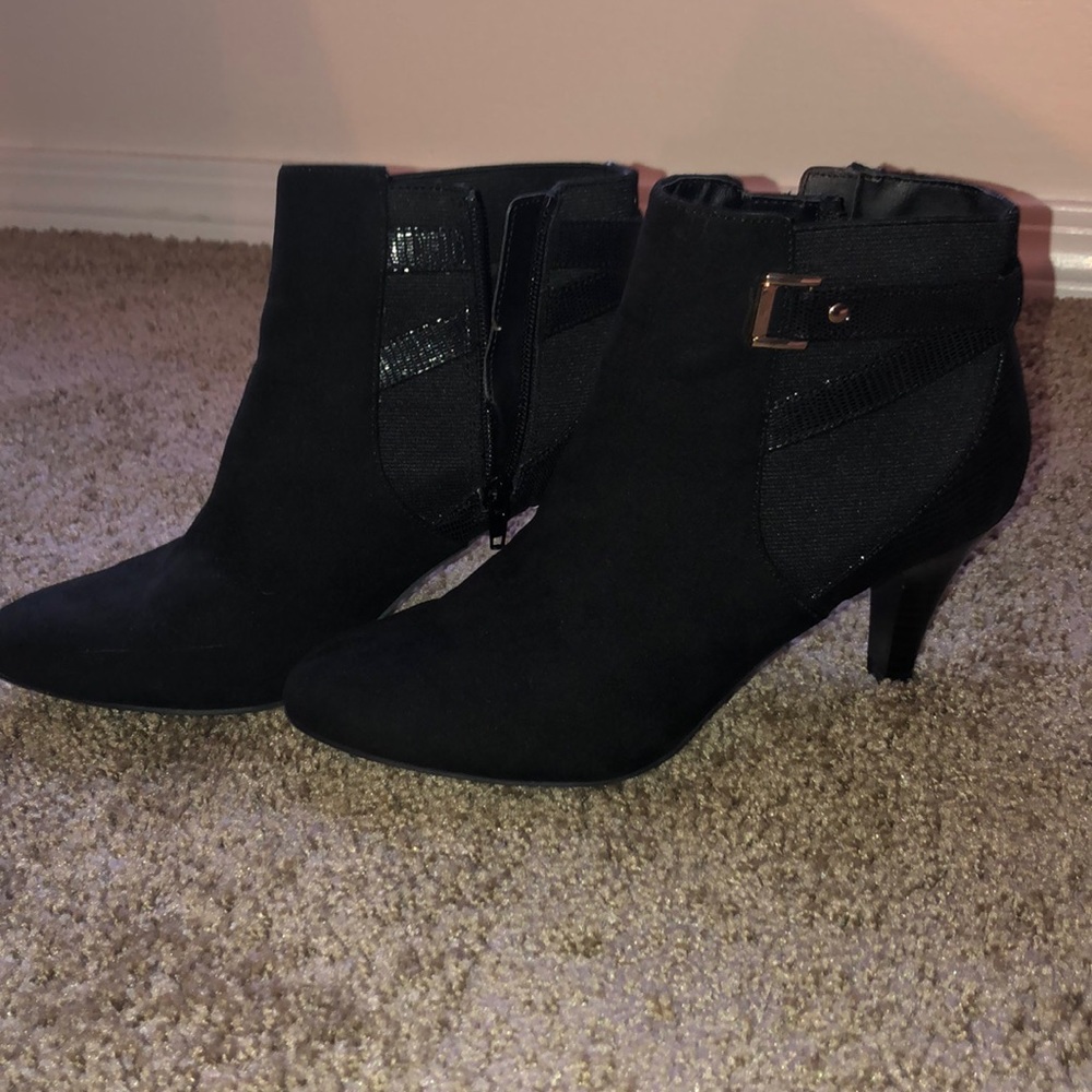 (Karen Scott) booties